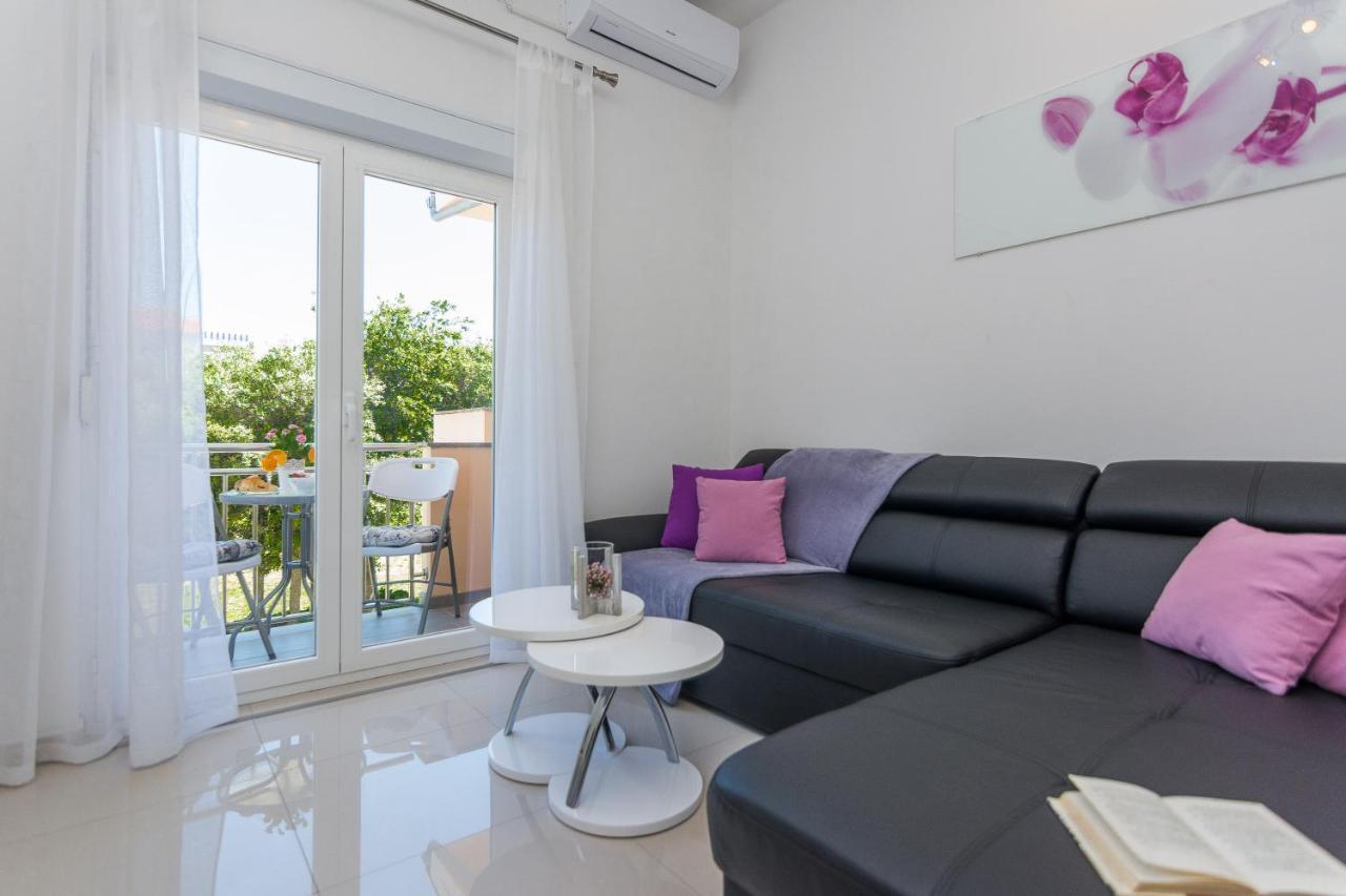 Apartments Marko Sukošan Eksteriør bilde